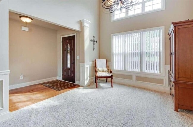 Building Photo - 4217 Brentwood Dr