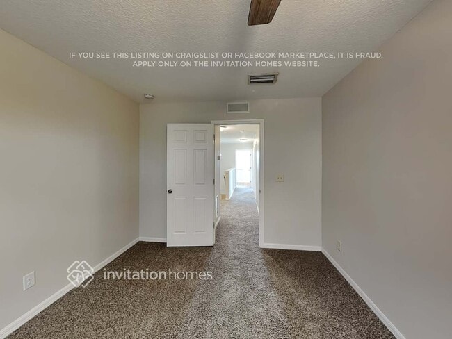 Building Photo - 4004 11th St E