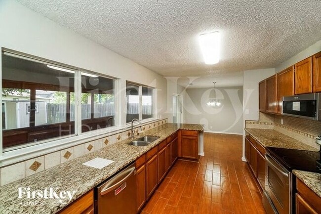 Building Photo - 8180 Maple Meadow Dr