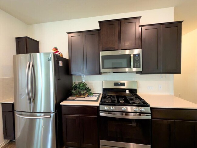 Building Photo - 21417 Wilmiller Ln