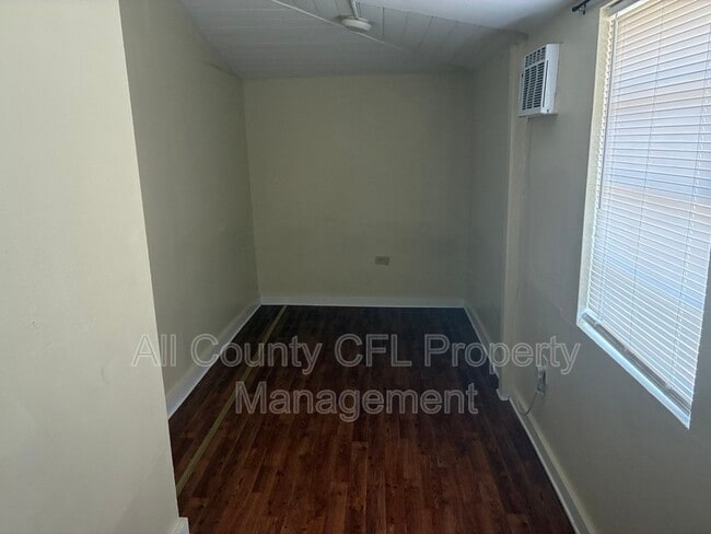 Building Photo - 1200 Kaley Ave