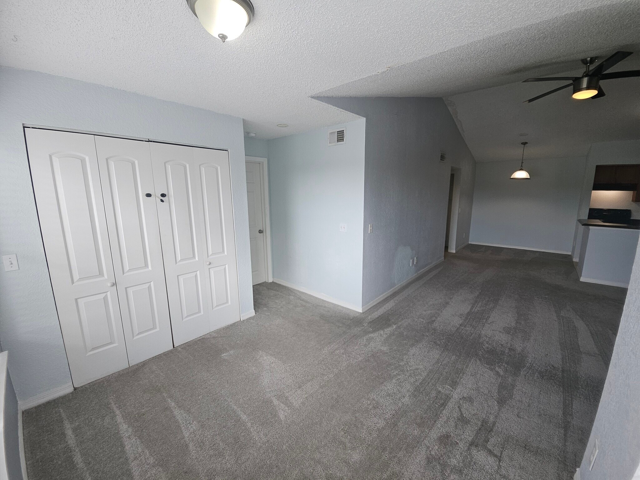 Building Photo - 5160 Conroy Rd