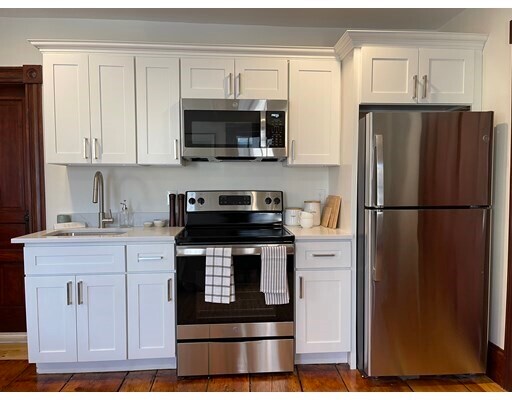 Building Photo - 41 Summer St