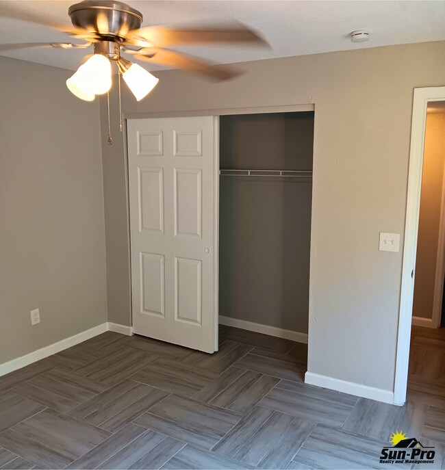 Building Photo - 139 Moonstone Ct