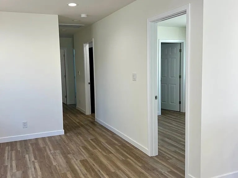 Building Photo - 9427 S 2nd Ave