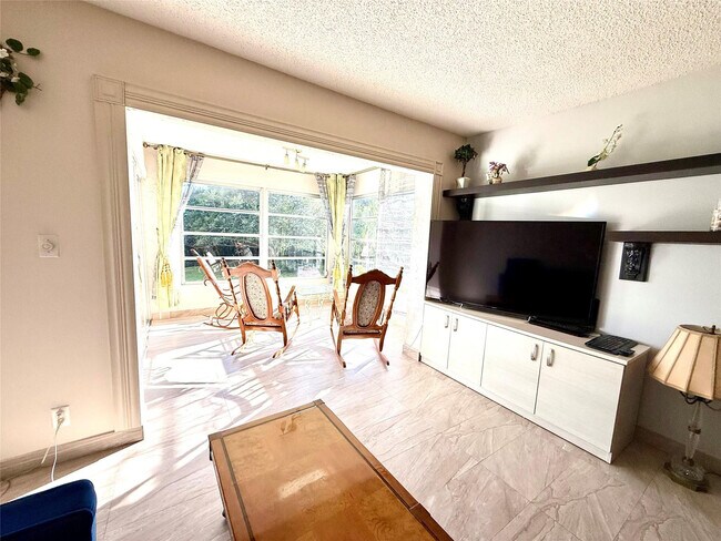 Building Photo - 9440 SW 8th St