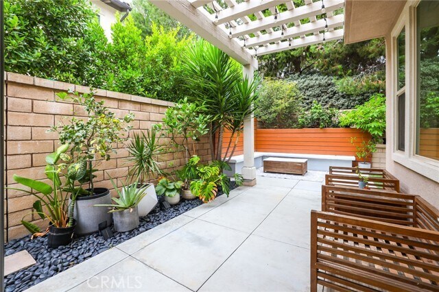 Building Photo - 71 Lavender