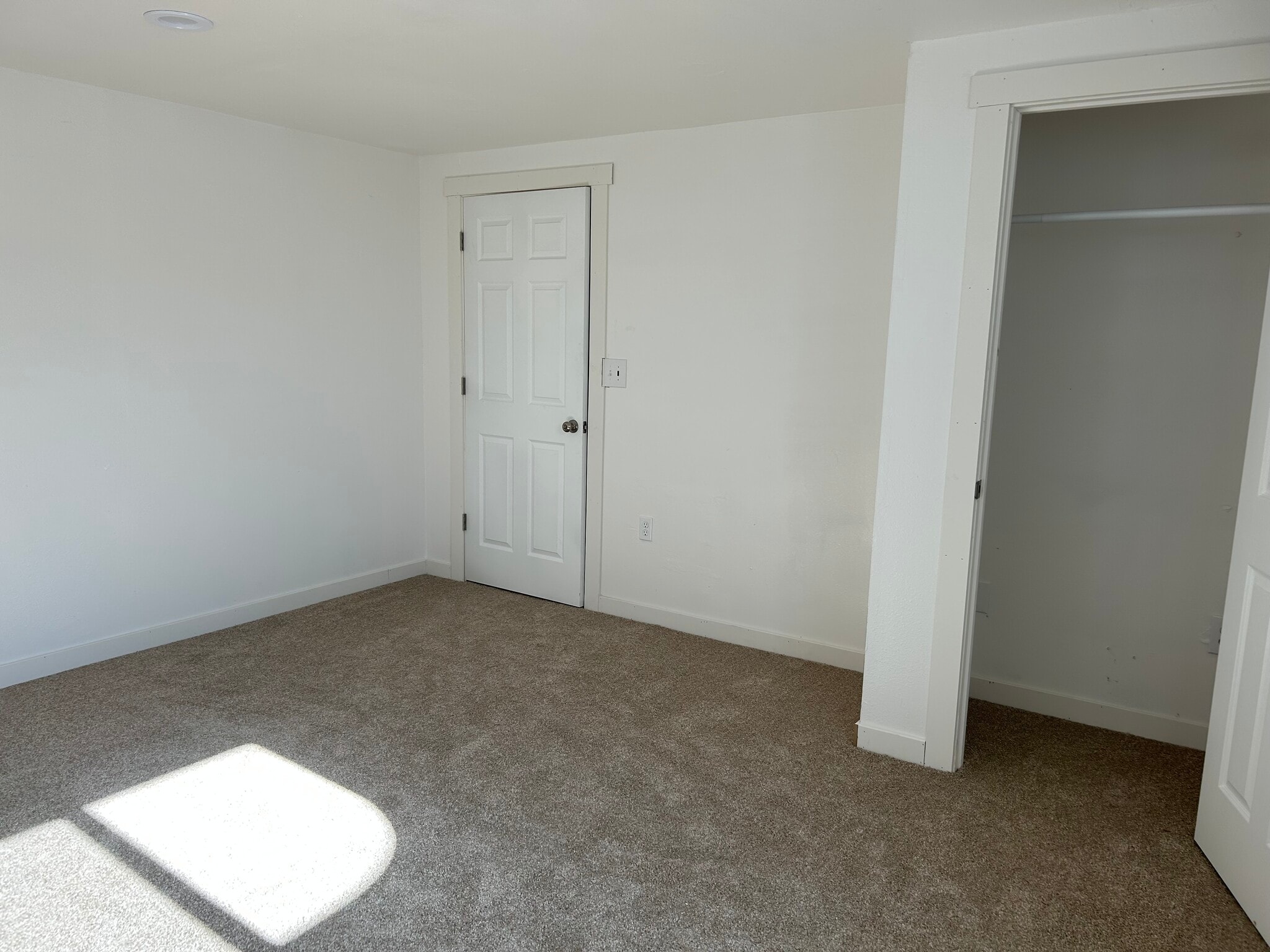 Building Photo - 181 N 600 W