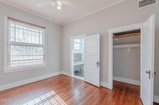 Building Photo - 711 E McKinley St