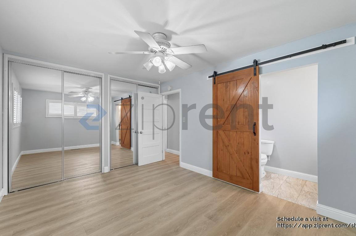 Building Photo - 863 Kolln St