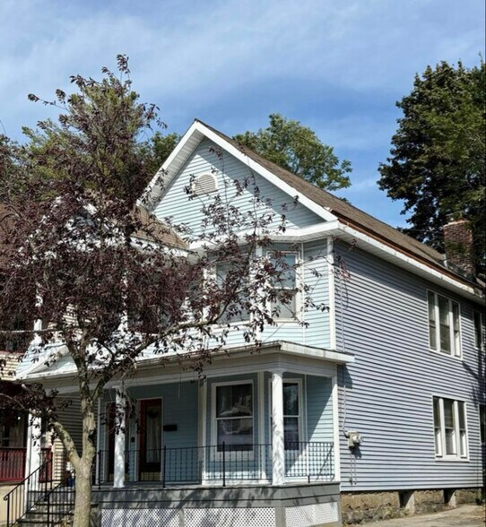 Building Photo - 1 Magnolia Terrace