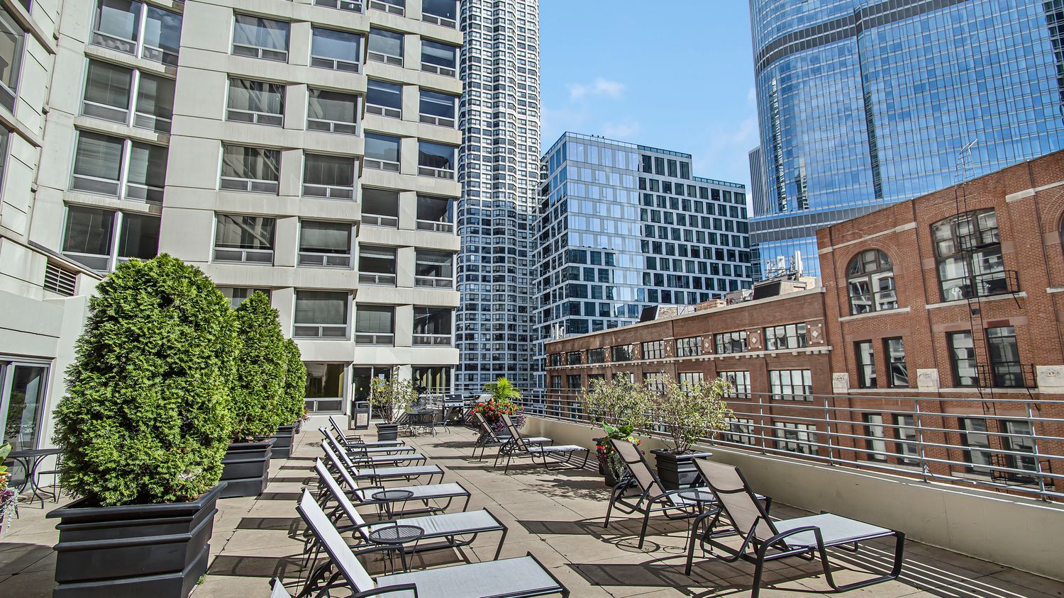 Building Photo - 440 N Wabash Ave
