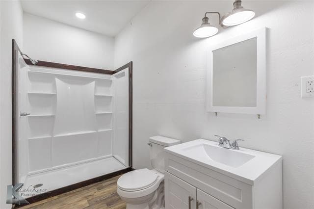 Building Photo - 344 SW Ave A