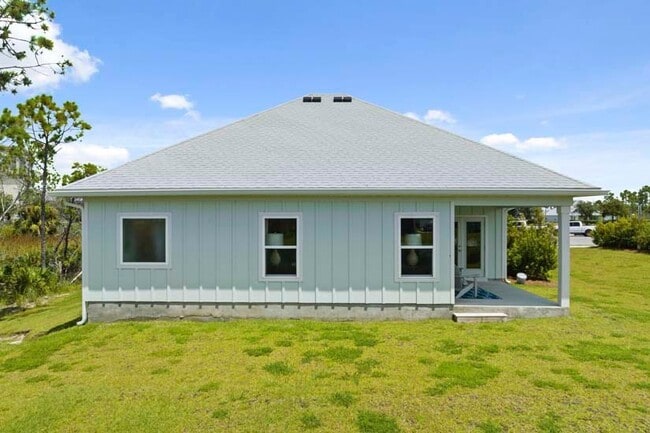 Building Photo - 248 Sea Grv Wy