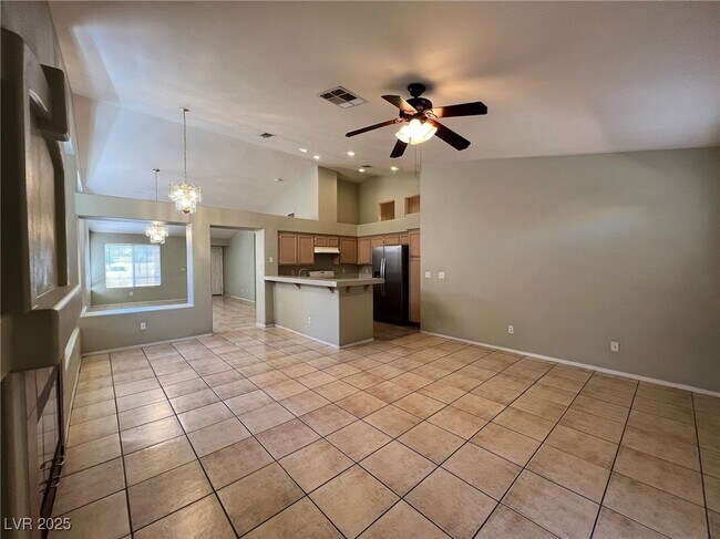 Building Photo - 9824 Double Rock Dr