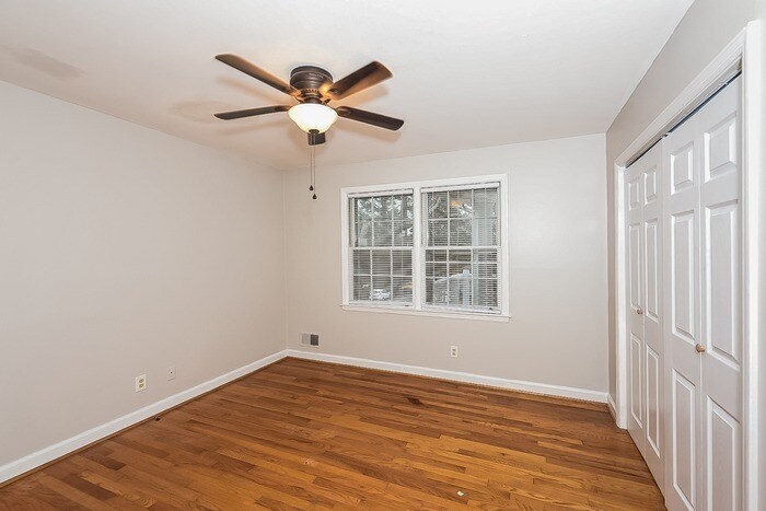 Building Photo - 502 Old Saybrook Dr