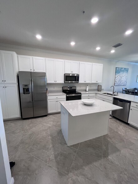 Building Photo - 17520 Gawthrop Dr
