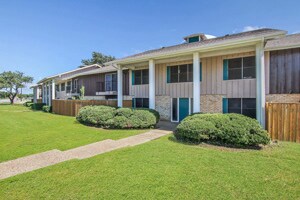 Building Photo - 1228 Cavender Dr