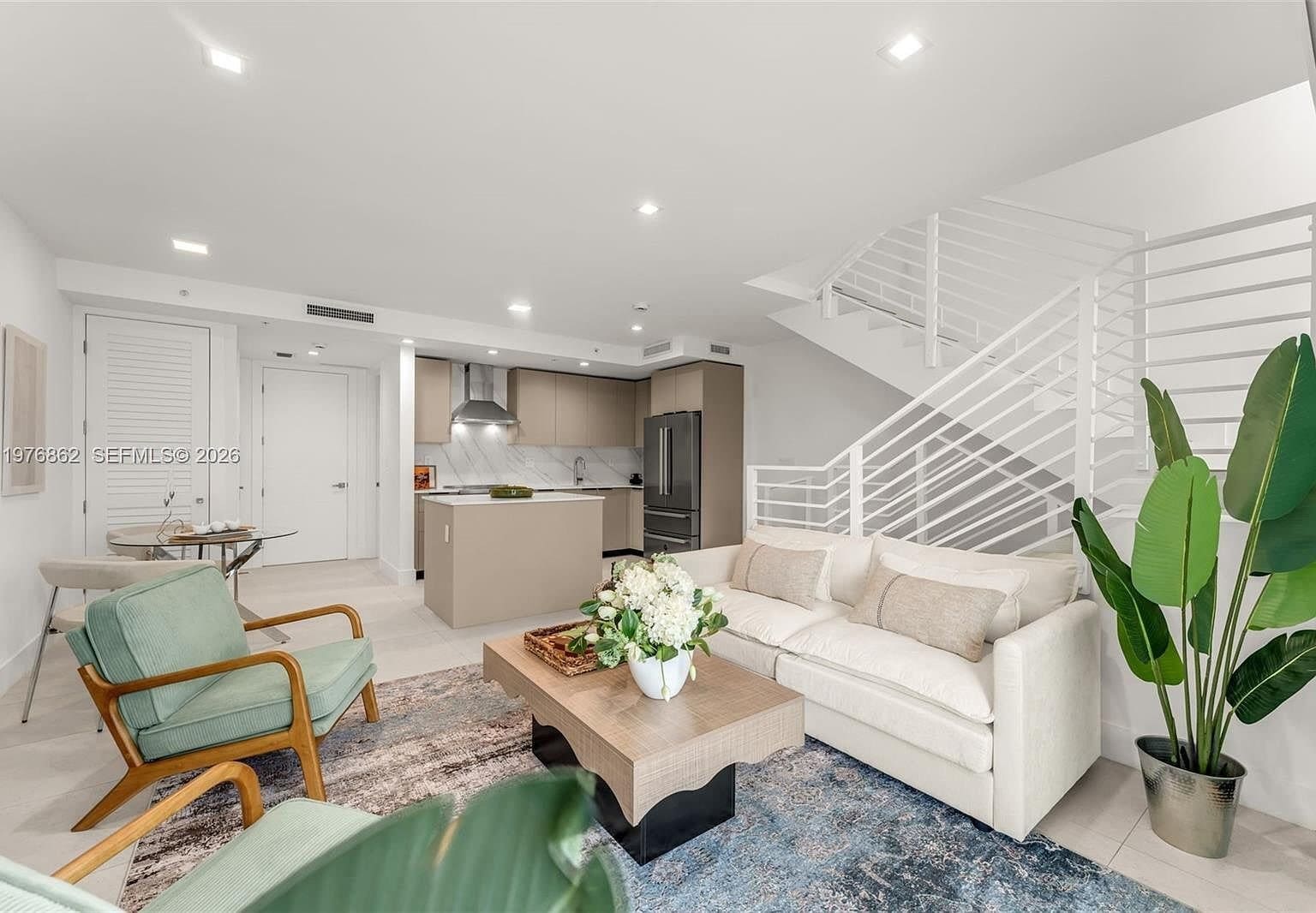 Building Photo - 721 SW 11th St