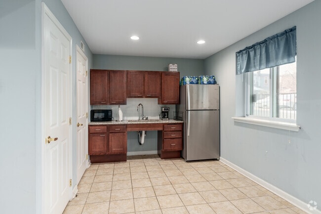 Community Room - Mt Vernon Manor Phase II