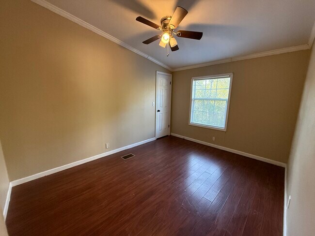 Building Photo - 1033 Union Hill Church Rd