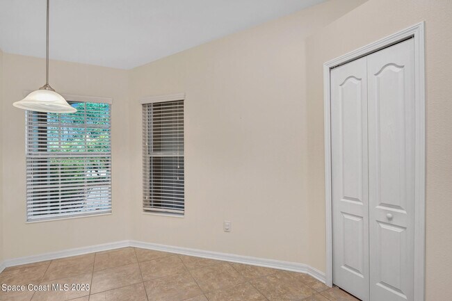 Building Photo - 3496 Bancroft Dr