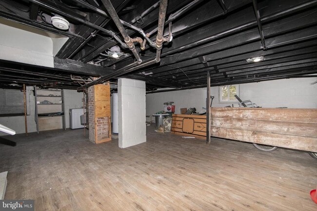 Building Photo - 34 Yale Rd