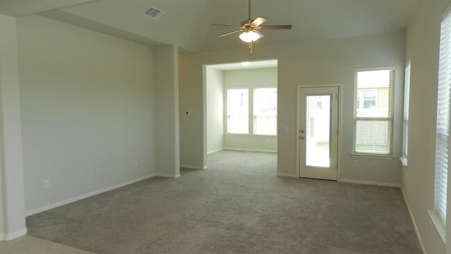 Building Photo - 12012 Reindeer Dr