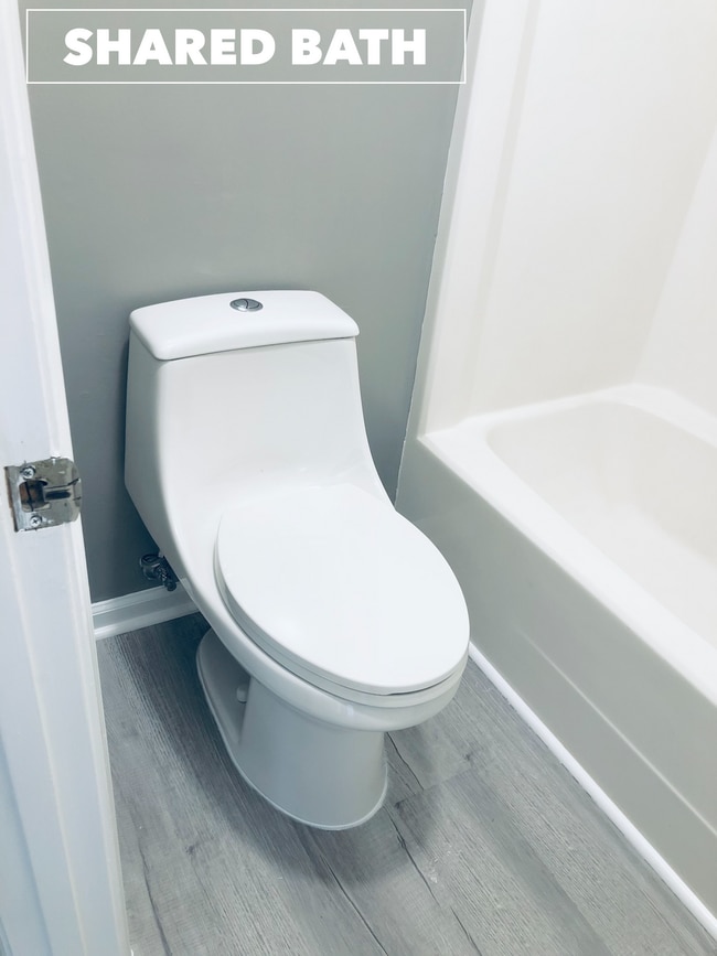 Building Photo - 516 Brent Rd