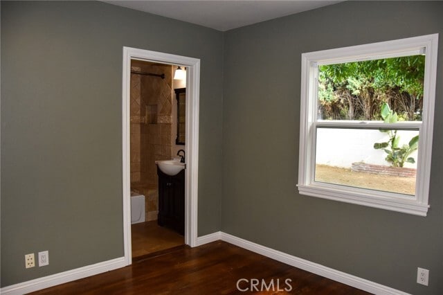 Building Photo - 421 N Park Ln