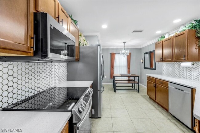 Building Photo - 740 Evening Shade Ln