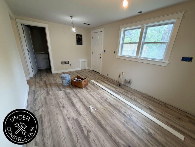 Building Photo - 2800 Mexico Gravel Rd