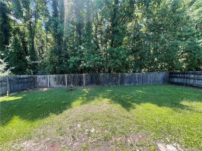 Building Photo - 5587 Arapahoe Ct