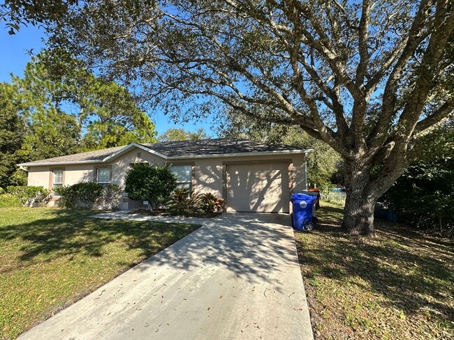 Primary Photo - Vero Lake Estates