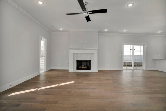 Building Photo - Beautiful 4 Bed 4.5 Bath New construction Home off of Rupple!! Pre-Leasing for Summer!