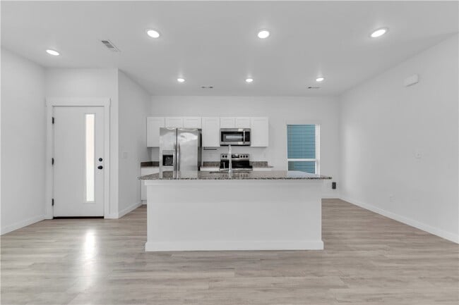 Building Photo - 960 Illinois Ave