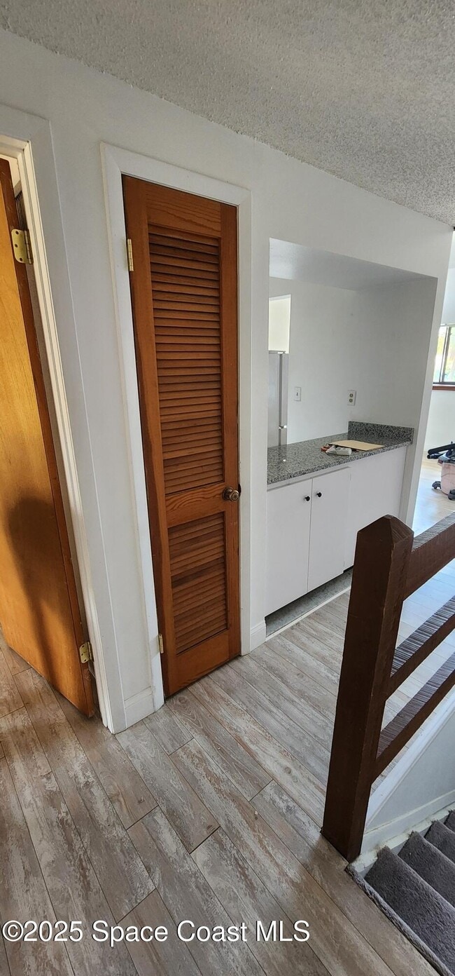 Building Photo - 204 Pierce Ave