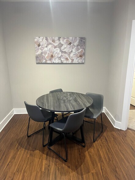 Building Photo - 6770 Broad Street