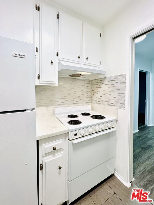 Building Photo - 1833 Normandie Ave