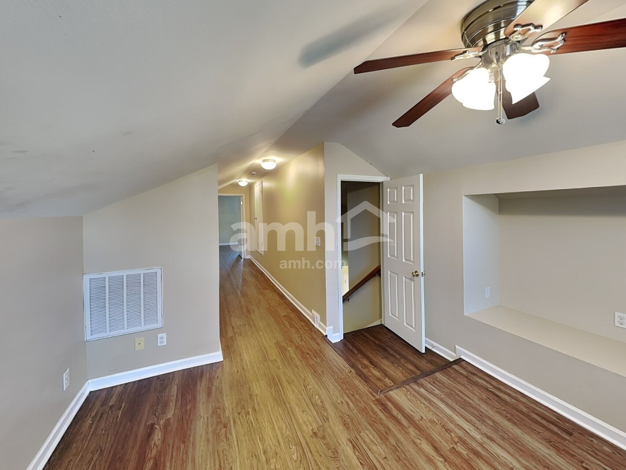 Building Photo - 2227 Joann Dr
