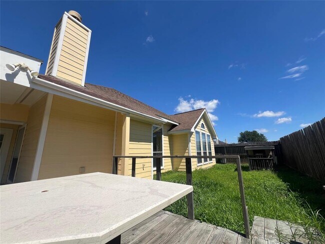 Building Photo - 7806 Crystal Moon Dr