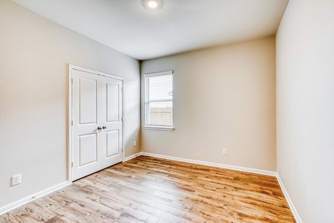 Building Photo - 7527 Tipton Meadow Way