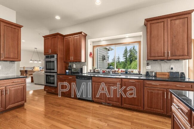 Building Photo - 19703 SE 128th Way