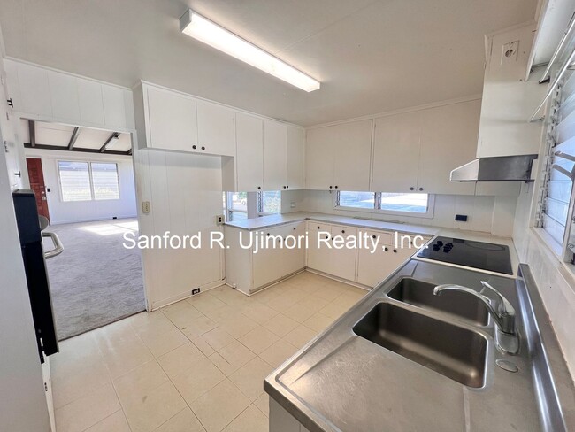 Building Photo - Kolopua Street – Single Family Home (4 bed...