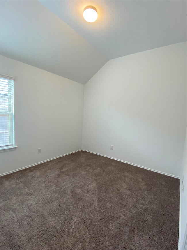Building Photo - 25918 Steele Flower Dr
