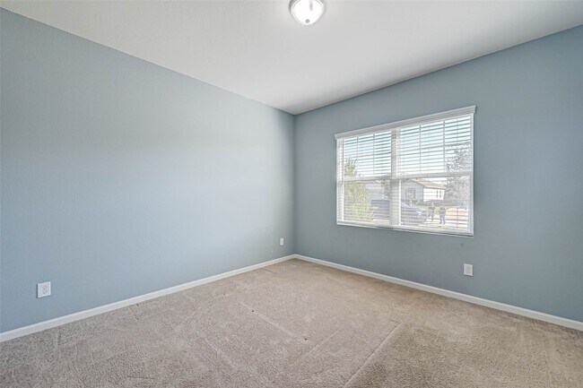 Building Photo - 10133 Pappas Dr