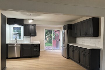 Building Photo - Cozy Flint Home with Fenced Yard & Pet-Friendly - Perfect for You!