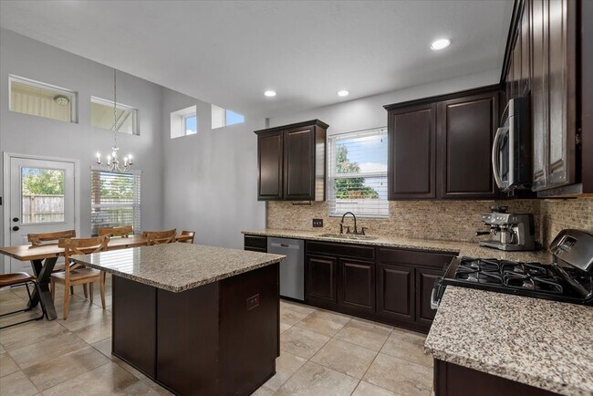 Building Photo - 32027 Steven Springs Dr