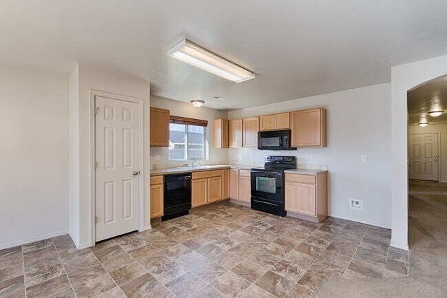 Building Photo - 1052 N Star Bright Ln