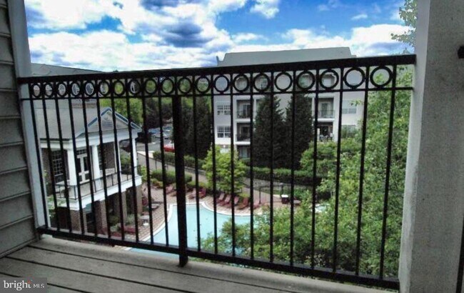 Building Photo - 1600 Spring Gate Dr.